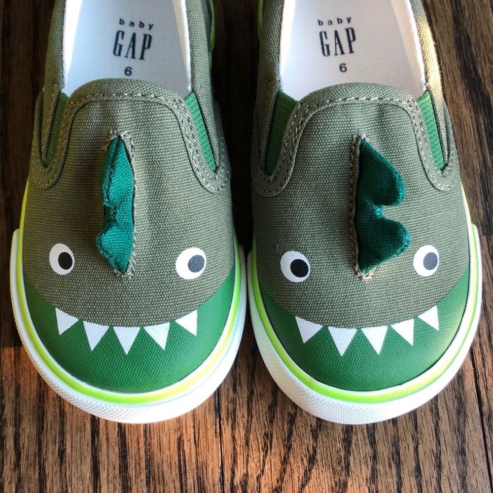GAP Dino Face Baby Boy Sneakers - Picture 3 of 8